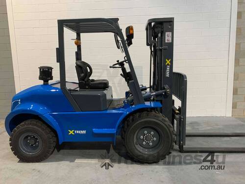 Xtreme 3.5t 2WD Rough Terrain Forklift