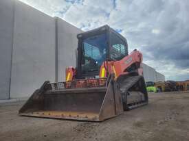 2018 KUBOTA SVL75-2 TRACK LOADER WITH WIDE TRACKS, GP BUCKET AND LOW 1445 HOURS - picture0' - Click to enlarge