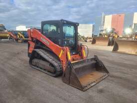 2018 KUBOTA SVL75-2 TRACK LOADER WITH WIDE TRACKS, GP BUCKET AND LOW 1445 HOURS - picture0' - Click to enlarge