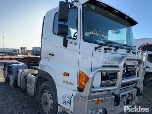 2017 Hino 700 Series 2848