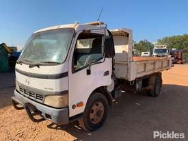 2006 Hino DUTRO - picture0' - Click to enlarge