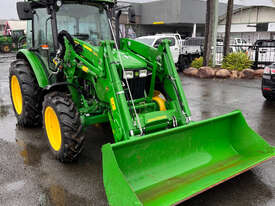 John Deere 5095M FWA/4WD Tractor - picture0' - Click to enlarge