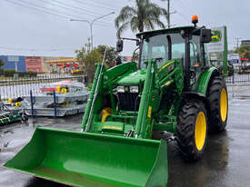 John Deere 5095M FWA/4WD Tractor - picture1' - Click to enlarge