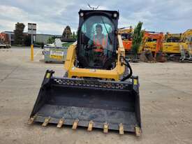 USED 2021 CAT 249D3 TRACK LOADER WITH 22 HOURS IN AS NEW CONDITION - picture2' - Click to enlarge