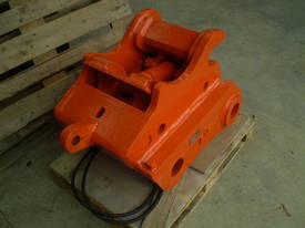 Quickhitch Fits EX 220 270 Jaws Used - picture0' - Click to enlarge