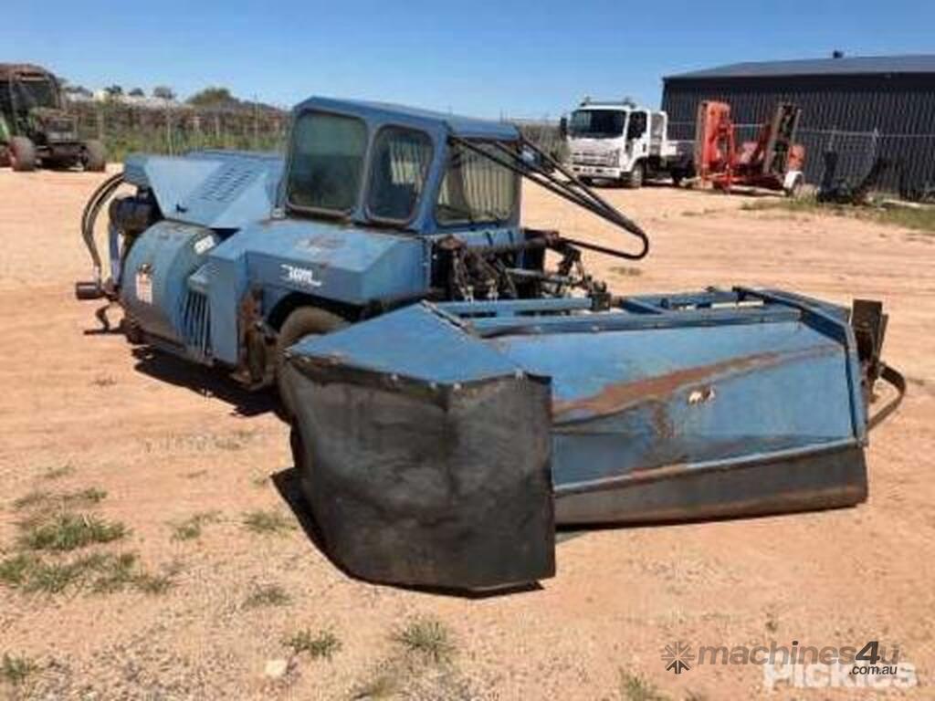 Used Weiss McNair Weiss McNair JD80 Construction Equipment in , Listed on Machines4u