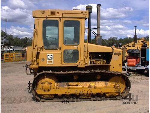 Caterpillar D4E SA VHP crawler tractor