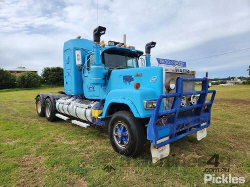 1988 Mack Superliner