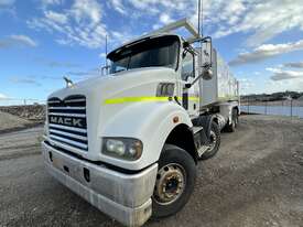 2013 MACK CSMR SERVICE TRUCK  - picture0' - Click to enlarge