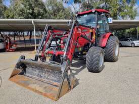 Case IH Farmall 60B Tractor - picture0' - Click to enlarge