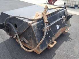 Bobcat Sweeper - picture1' - Click to enlarge