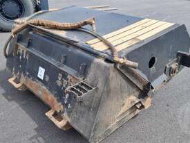 Bobcat Sweeper - picture2' - Click to enlarge