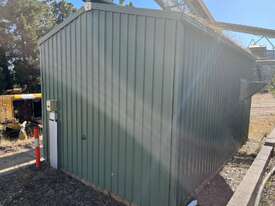 Industrial Shed Approximately 4m x 7m with roller door - picture1' - Click to enlarge