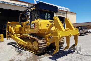   Caterpillar D7E Quad Barrel Mutli Shank Ripper