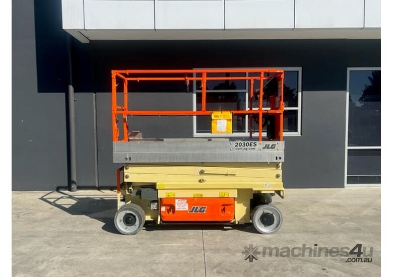 Used 2013 jlg JLG 2030ES Scissor Lift with Full 10 year Certification