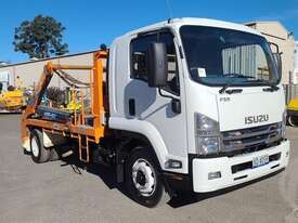 Isuzu FSR - picture0' - Click to enlarge