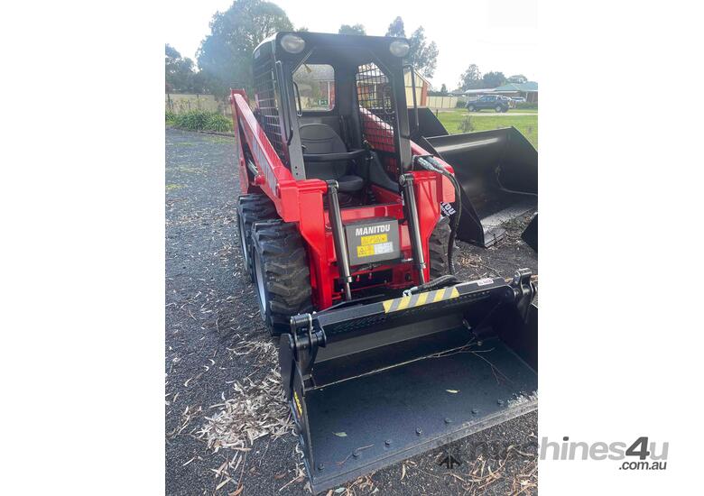 caption DEMO Manitou 1050R Skid Steer