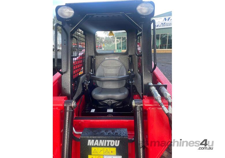 caption DEMO Manitou 1050R Skid Steer