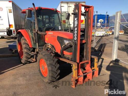 Kubota M8540 4x4 Tractor