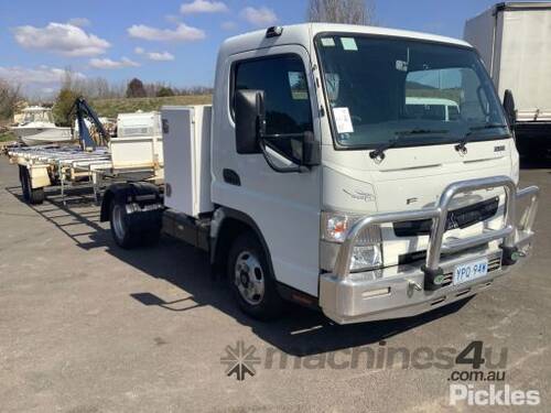 2014 Mitsubishi Fuso Canter 515 4 x 2 Cab Chassis