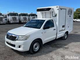 2011 Toyota Hilux Refrigerated Pantech - picture1' - Click to enlarge