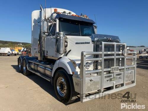 2019 Western Star 4864FXB 6x4 Sleeper Cab Prime Mover