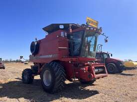 2005 CASE IH 2588 w Macdon 36' FRONT & TRAILER  - picture2' - Click to enlarge