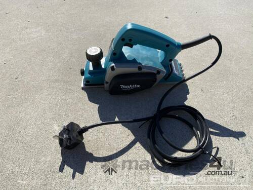 Unused Makita M1902B Makita 1902G MT Planner