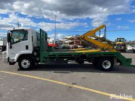 2018 Isuzu FRR500 Skip Bin Truck - picture2' - Click to enlarge