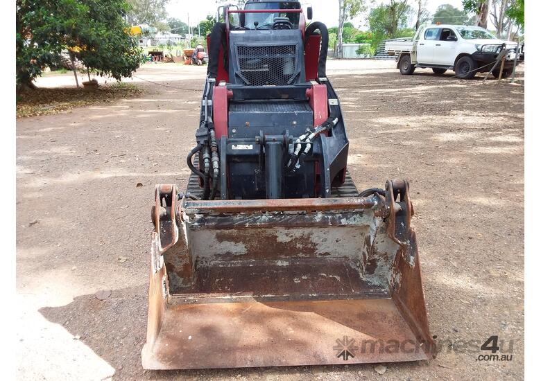 caption Toro mini loader