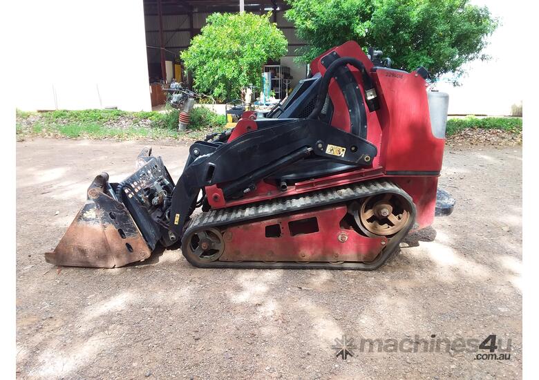 caption Toro mini loader