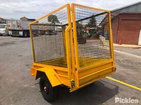 Custom Single Axle Box Trailer - picture1' - Click to enlarge