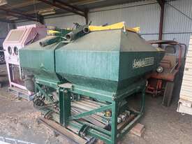 SIMPLICITY FM2 2000 AIR SEEDER - picture0' - Click to enlarge