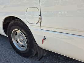 2005 Toyota Coaster Diesel - picture0' - Click to enlarge