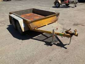 2012 Park Body Builders Tandem Axle Box Trailer - picture0' - Click to enlarge
