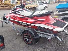 Yamaha GP1800 - picture1' - Click to enlarge