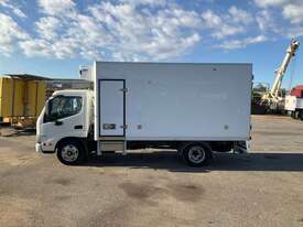 2019 Hino 300 616 Refrigerated Pantech - picture2' - Click to enlarge