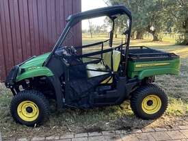 John Deere XUV560 Gator 4 x 4 - picture2' - Click to enlarge