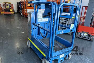  2015 Genie GR12 Electric Run About Man Lift