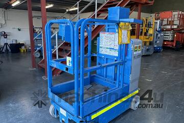   2015 Genie GR12 Electric Run About Man Lift