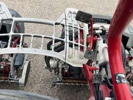 Toro Greensmaster 3400 Triflex - picture2' - Click to enlarge
