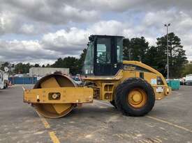 2006 Caterpillar CS-533E Roller (Smooth Drum) - picture2' - Click to enlarge
