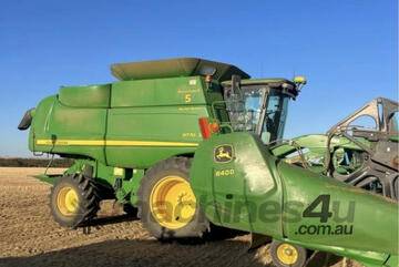 (7205) John Deer Header - 2010 model 9770 STS with 640D front (Dalwallinu, WA)