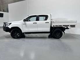 2018 Toyota Hilux SR Diesel - picture2' - Click to enlarge