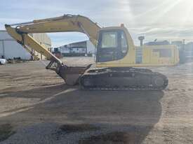 Komatsu PC200-6 Excavator (Steel Tracked) - picture1' - Click to enlarge