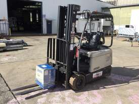 Crown Counter Balance Forklift - picture1' - Click to enlarge