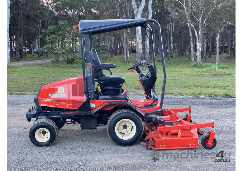 caption Kubota F3690 Front Deck Lawn Equipment