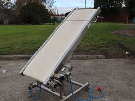 Stainless Steel Bakery Pasta Dough Incline Conveyor 1600mm High - Ima - picture0' - Click to enlarge