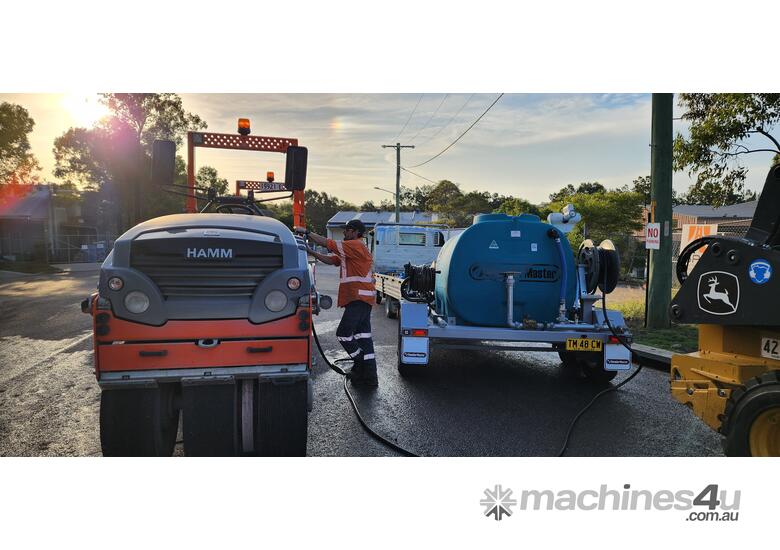 caption Multi-Purpose, Compact Water Cart Trailer: ShoulderMaster WT2500