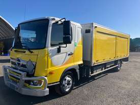 2019 Hino FD Service Body - picture1' - Click to enlarge